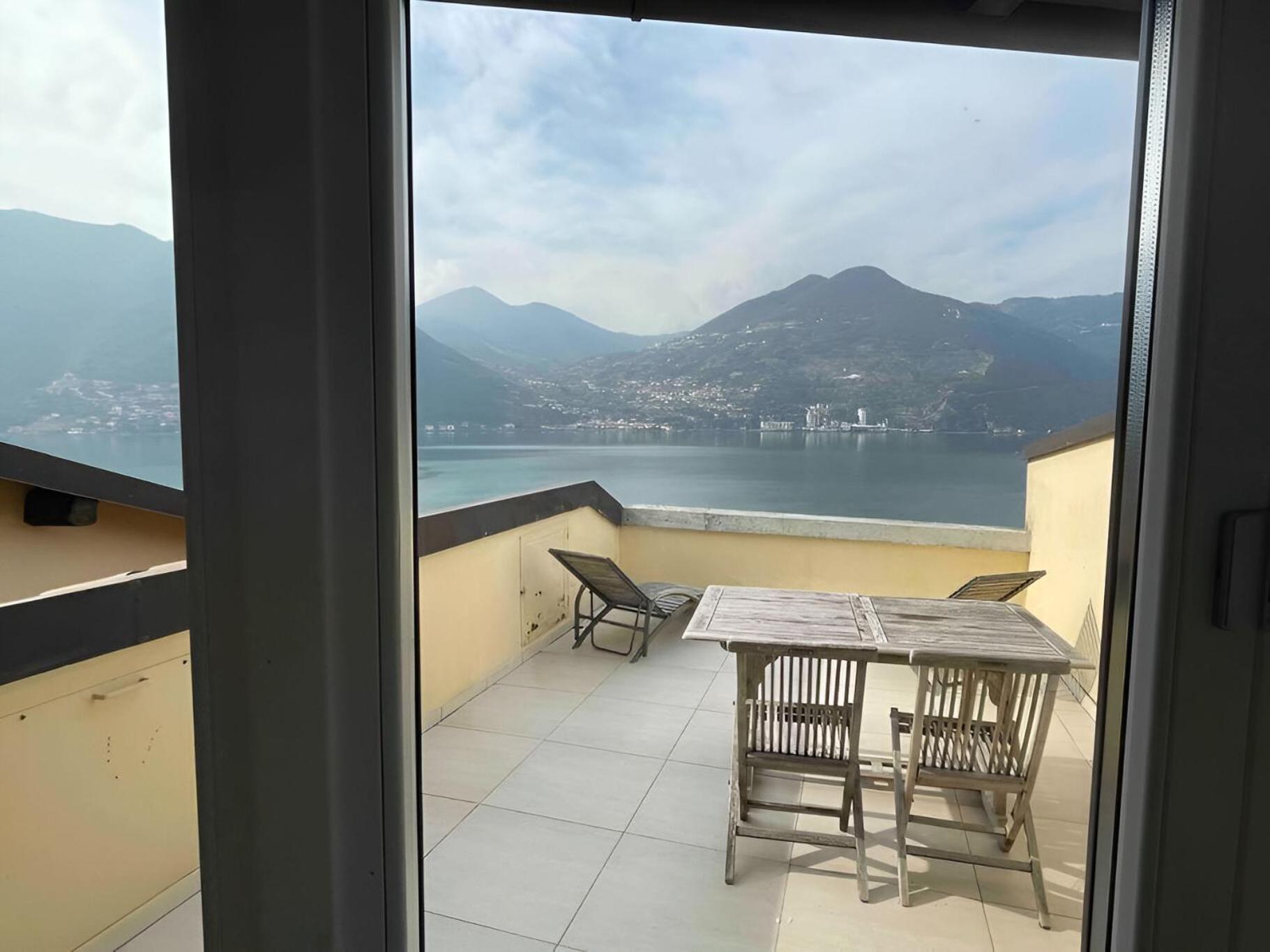 Casa Pg - Appartamento Vista Lago Монте-Ізола Екстер'єр фото